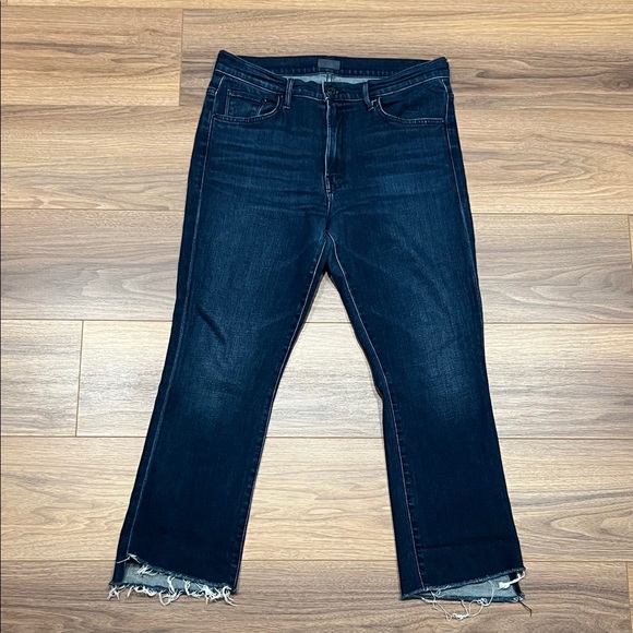 MOTHER Denim - Mother The Insider Crop Step Fray Jeans in Movin On Up Size 31